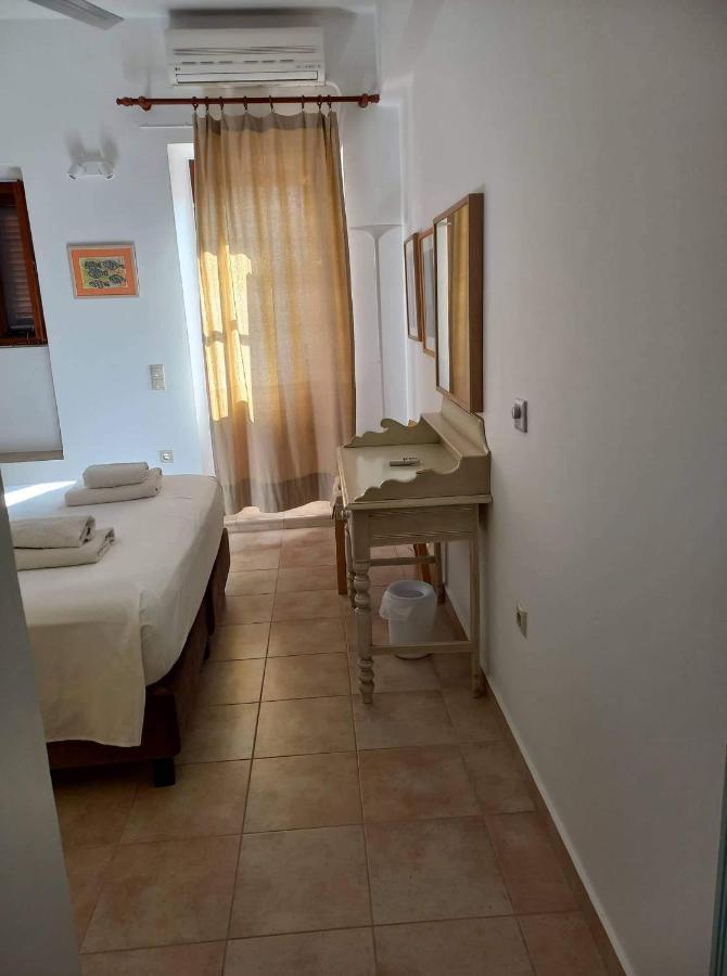 Villa Amalia Χάλκη Εξωτερικό φωτογραφία